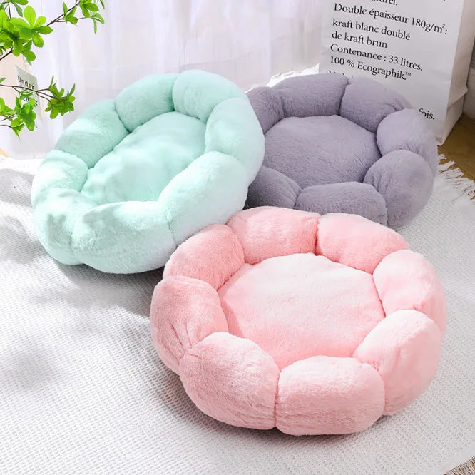 Flower-Shaped Fuzzy Dog Bed
